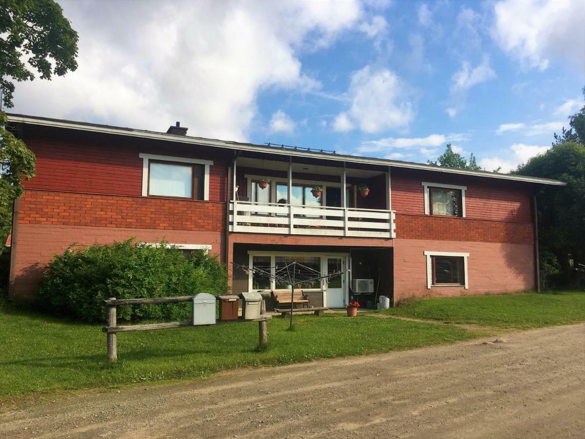 Surkeenjarvi Countryside B&B Moksinkylä Esterno foto